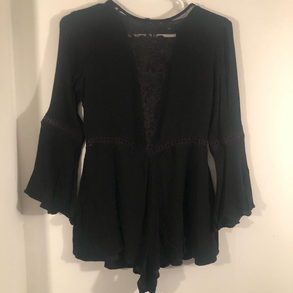Kendall & Kylie Black Romper w bell sleeves and center lace detail